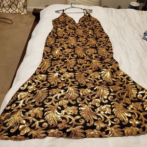 Black and gold evening gown with sequins worn ONCE